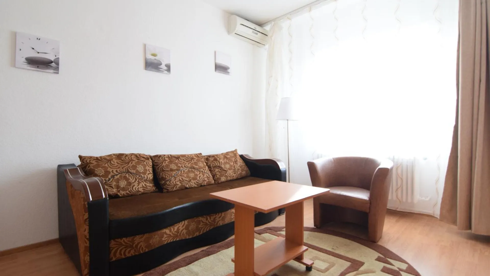 Apartment Piata Romana Down Town Bucharest